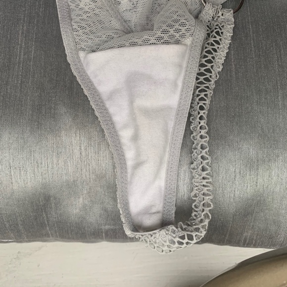 Lace thong - Picture 7 of 7